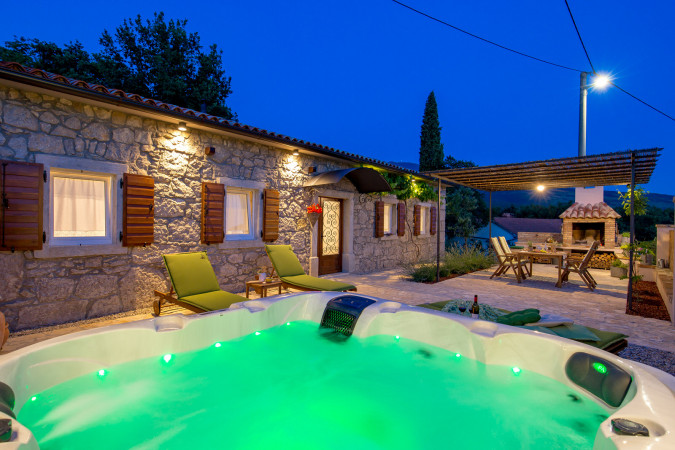 Villa Aurania, Traditional holiday house in Vranja, Istria Vranja