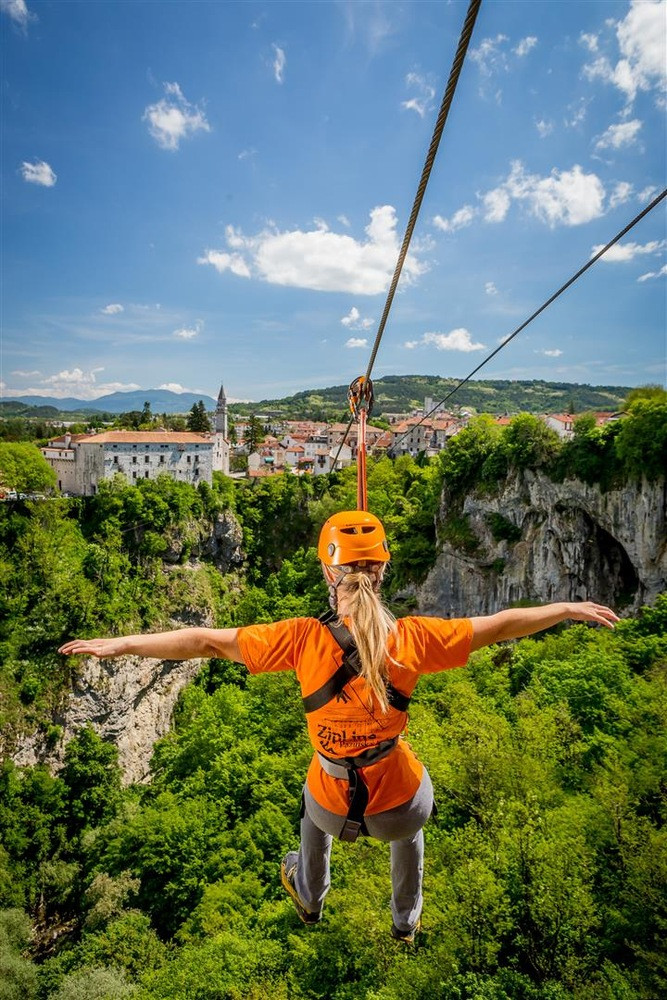 Zip line Grotta di Pisino, Villa Aurania, Casa vacanze tradizionale a Vranja, Istria Vranja